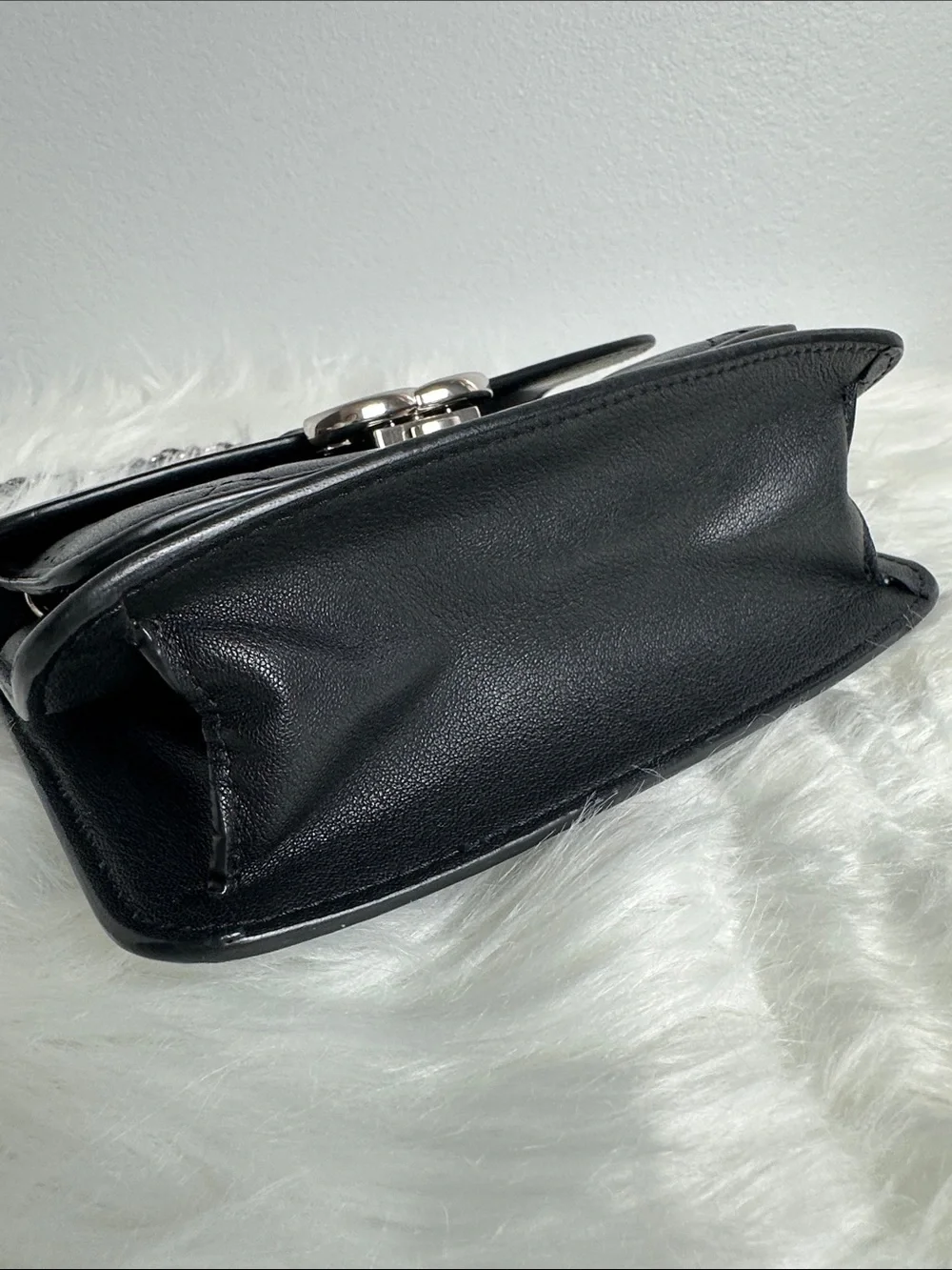 CHANEL classic elegant
